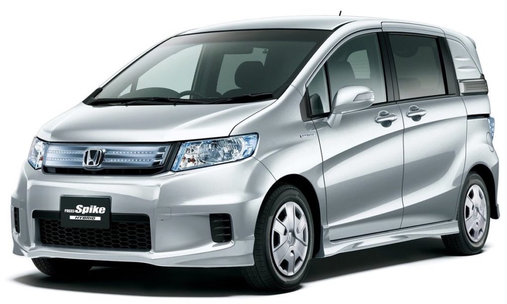 Авто спайк. Honda freed Spike 2013. Honda freed Spike Hybrid. Honda freed Spike. Honda freed Spike just gb3.